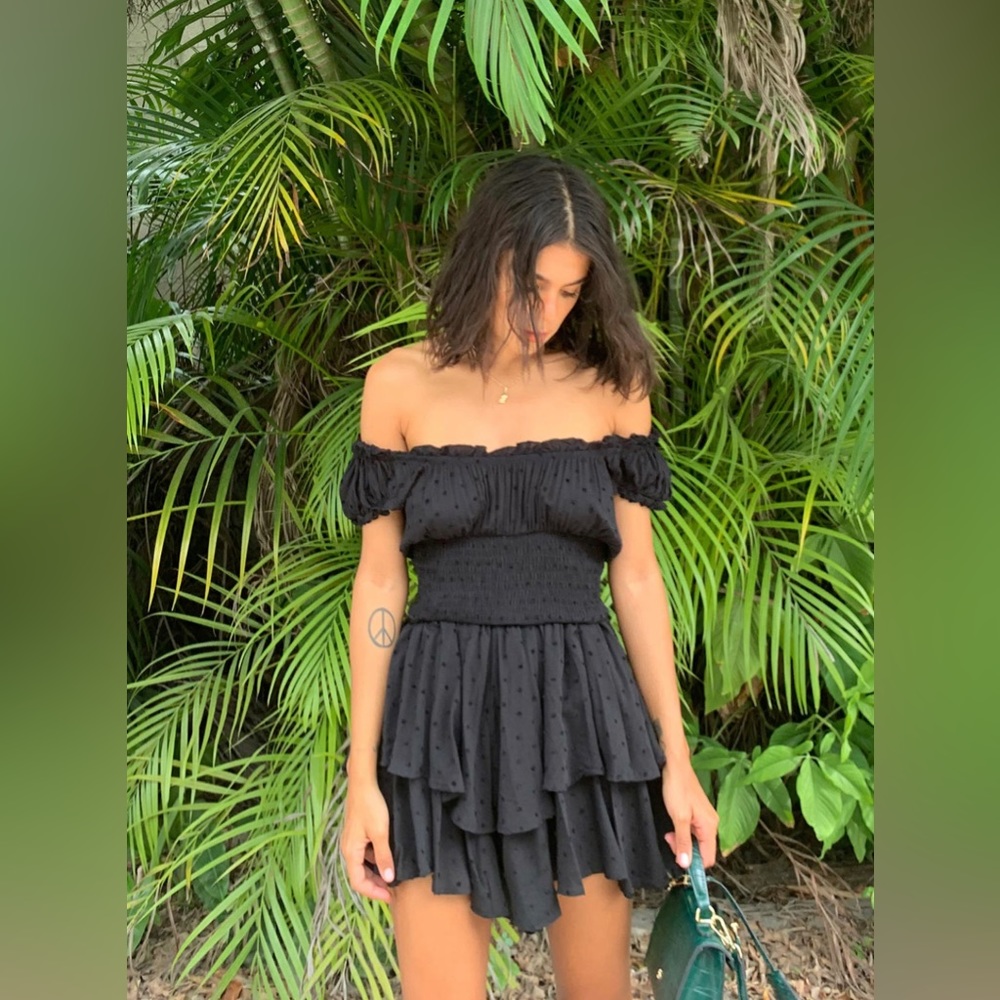 Princess Polly Love Galore Romper BLACK size 6. dry cleaned so no wrinkles. NEW